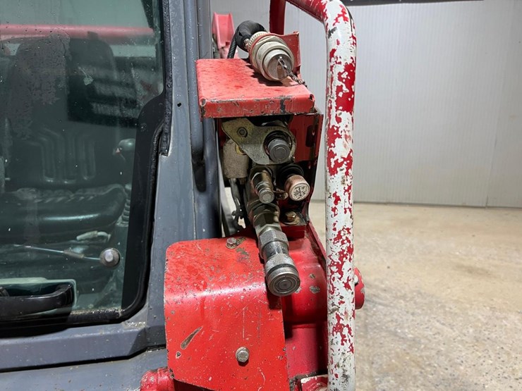 takeuchi-tl10v2-image-11