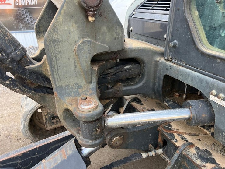 2022-bobcat-e88-image-24