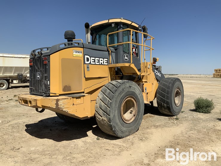 2012-deere-724k-image-5