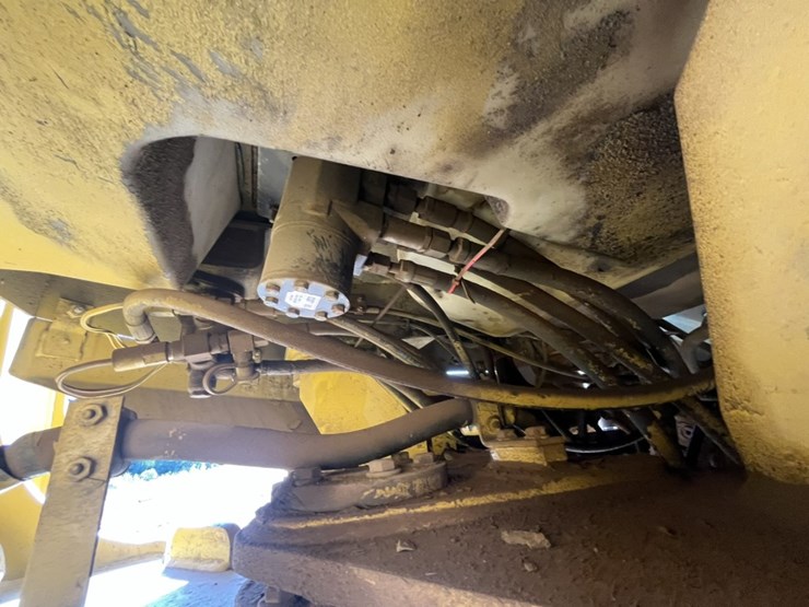 caterpillar-928g-image-58