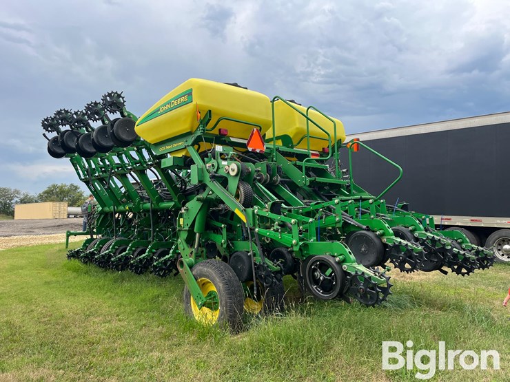 2009-john-deere-1790-ccs-image-7