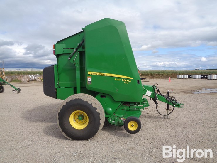 2022-john-deere-560m-image-4