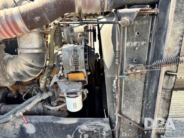 1993-peterbilt-377-image-70