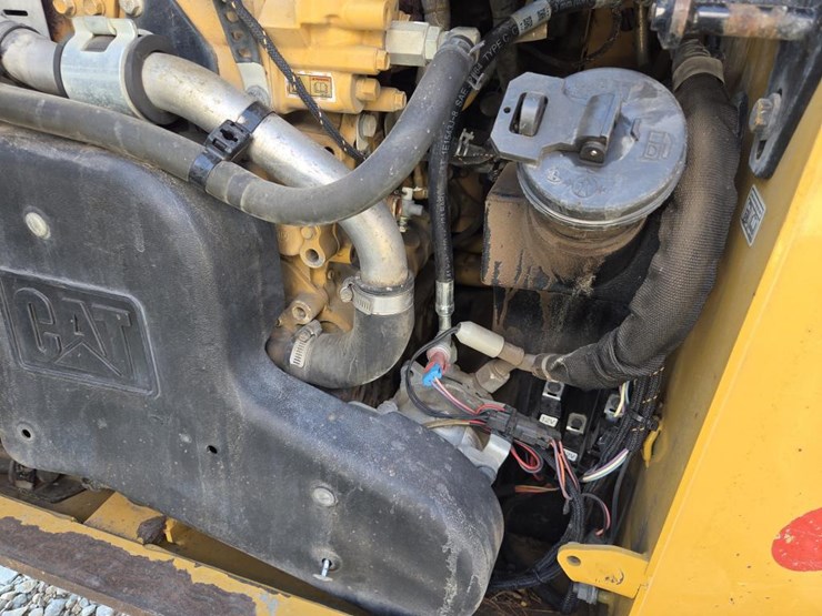 caterpillar-259d-image-30