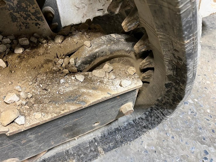2021-bobcat-t76-image-15