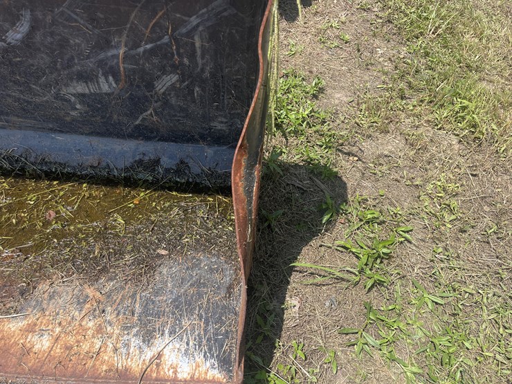 2019-mahindra-4540-image-13