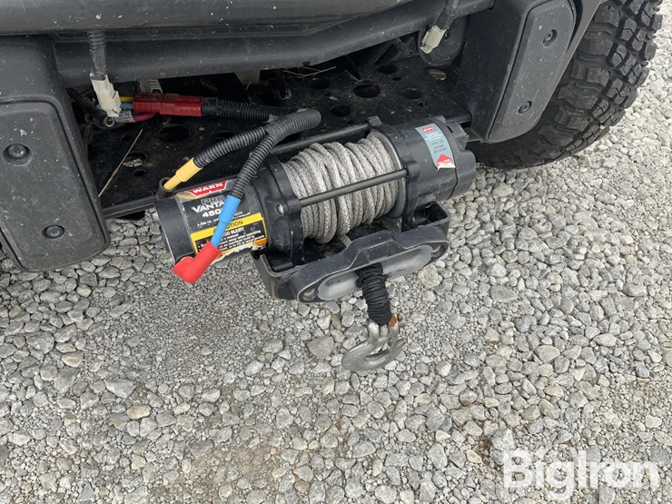 2018-john-deere-gator-image-18