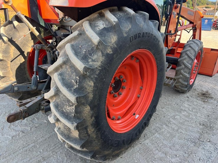 2013-kubota-m7040-image-17