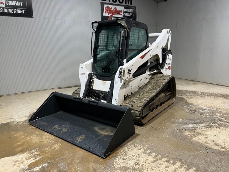 2022-bobcat-t770-image-2