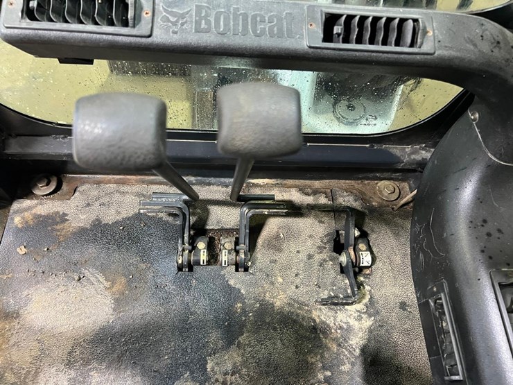 bobcat-331g-image-30