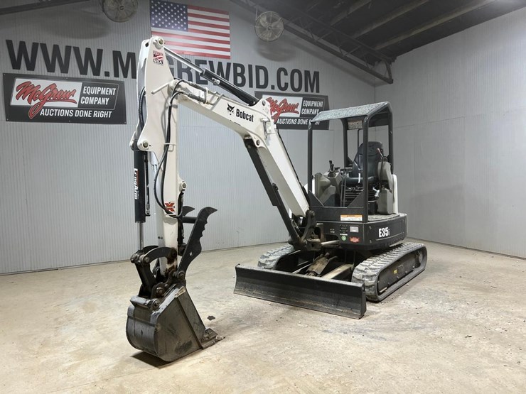 2015-bobcat-e35i-image-2