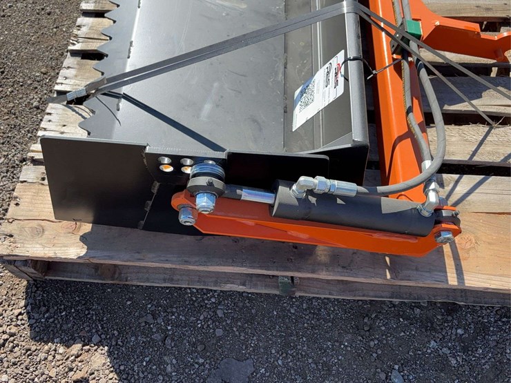 ventrac-steiner-48"-excavator-bucket-image-5