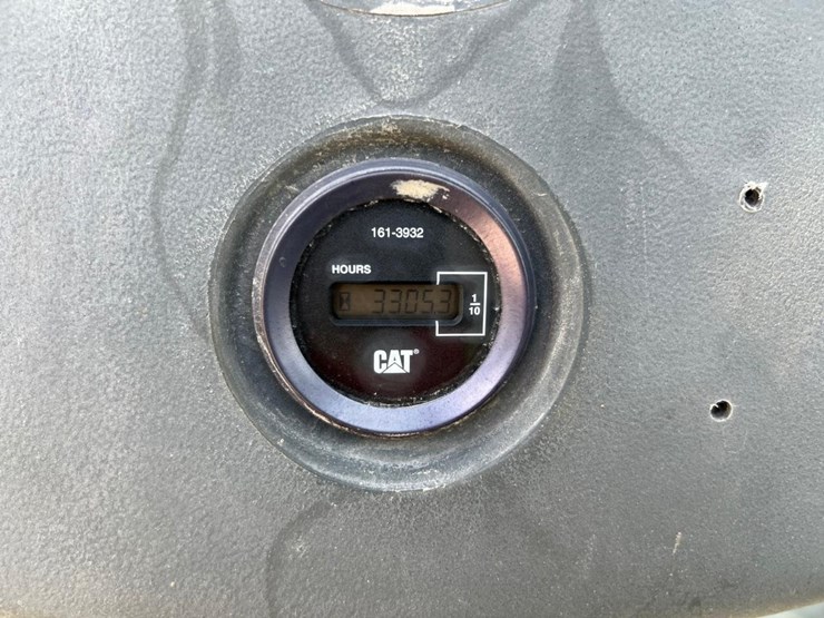 caterpillar-430d-image-25