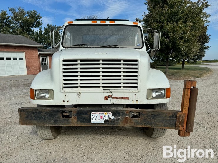 1997-international-4700-image-2