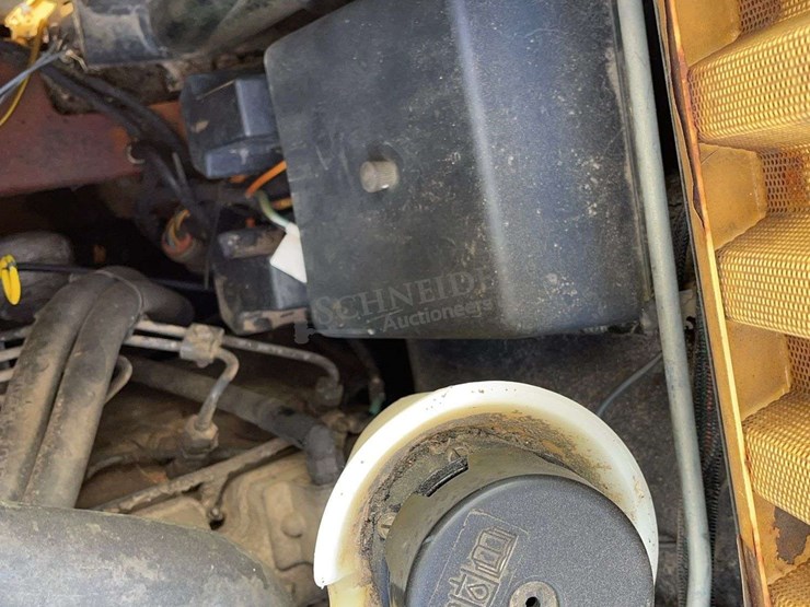 new-holland-lx665-turbo-image-28