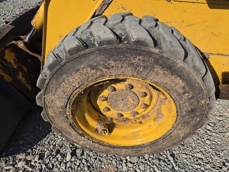 john-deere-250-image-45