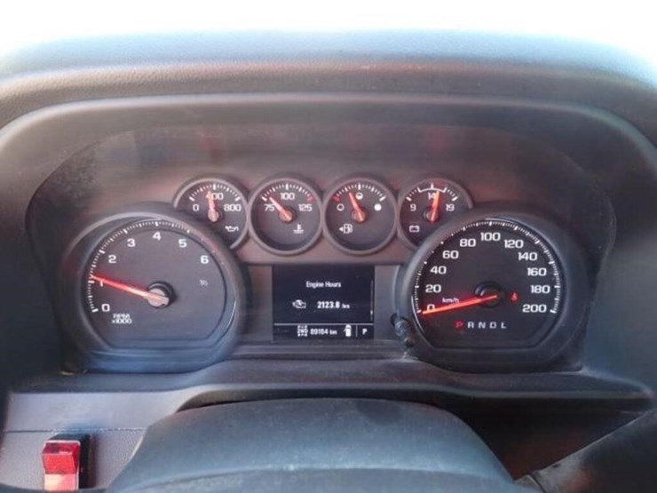 2022-chevrolet-2500-image-14