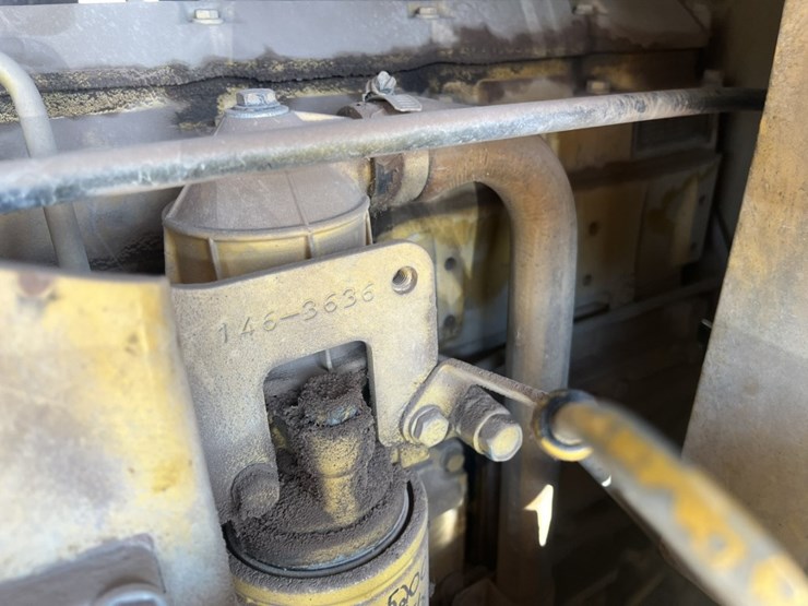 caterpillar-928g-image-94