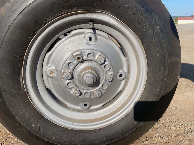 massey-ferguson-65-image-12