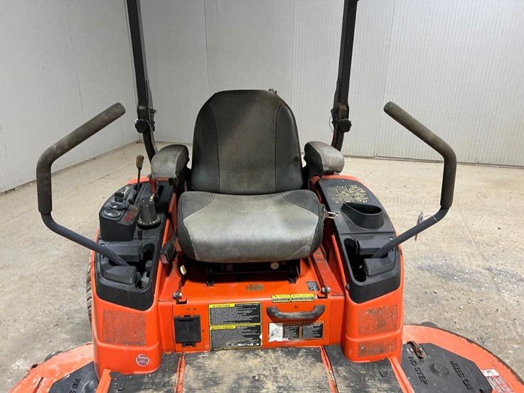 2014-kubota-zd331-image-14