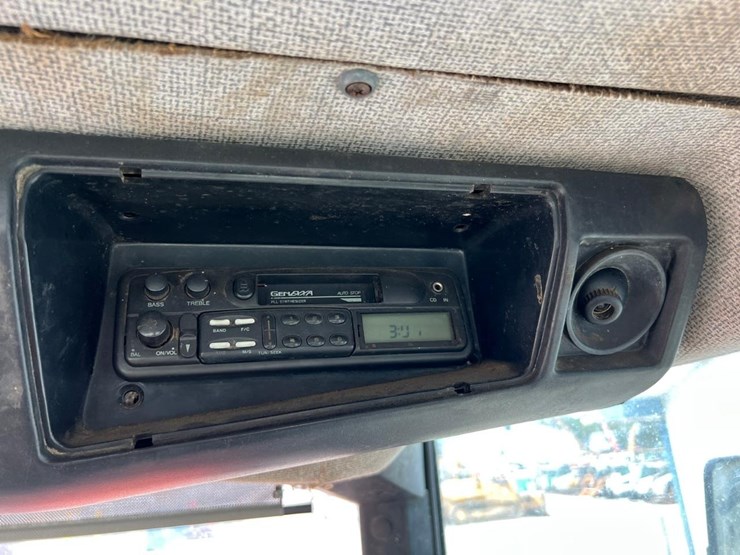 agco-allis-8610-image-36