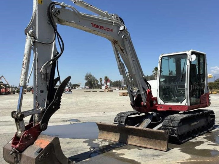 2017-takeuchi-tb290-image-1