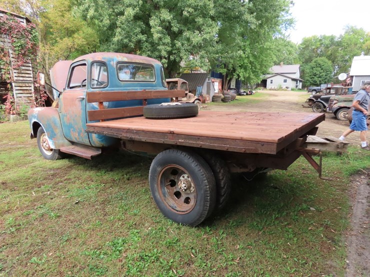 1949-chevrolet-3/4-ton-pickup-image-6