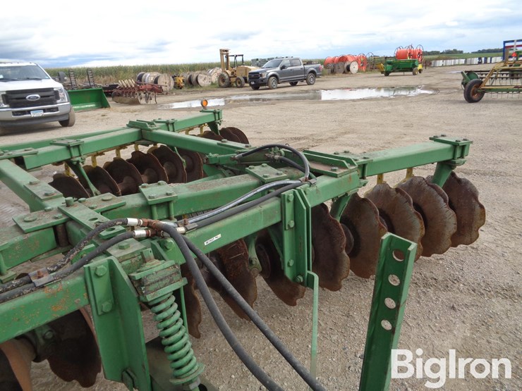 john-deere-1640-image-16