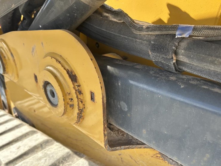 deere-333g-image-21