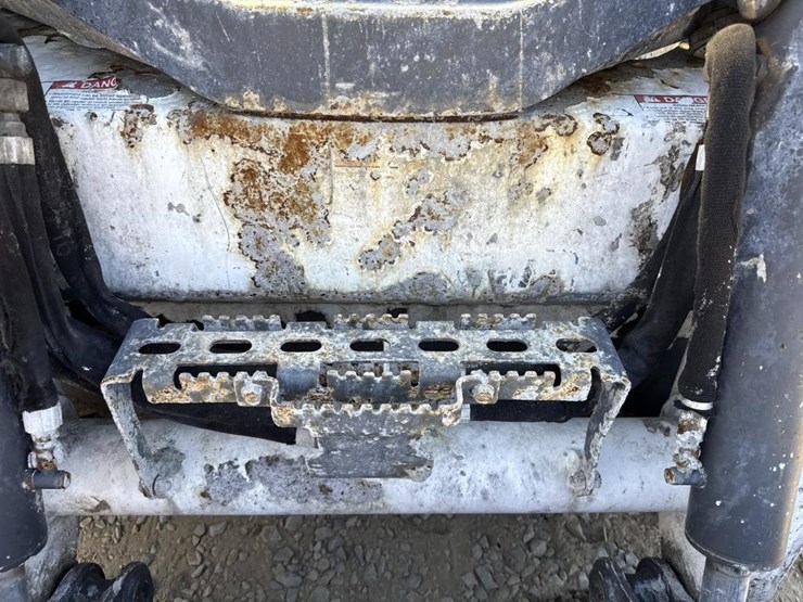2017-bobcat-t550-image-15