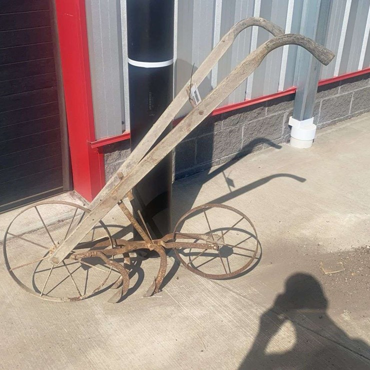 Wooden Garden Cultivator