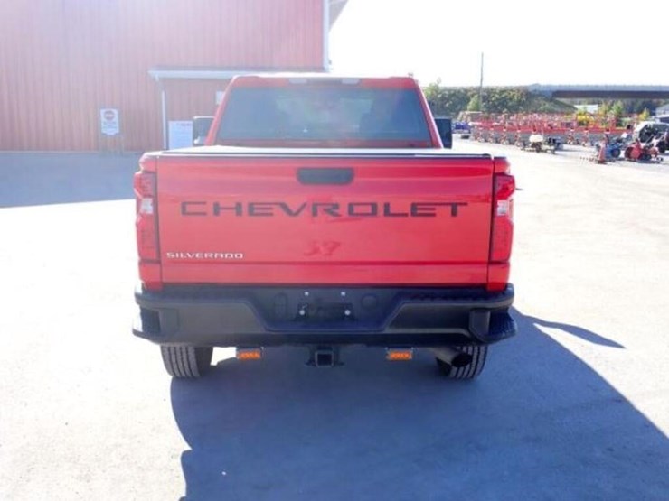 2022-chevrolet-silverado-2500-image-6