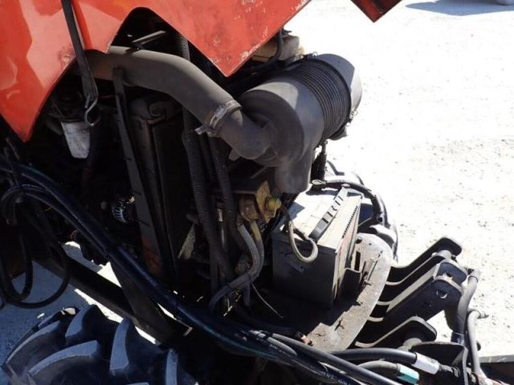 kubota-m7040d-image-32