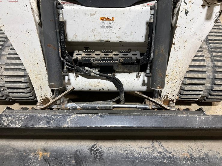 2020-bobcat-t870-image-10