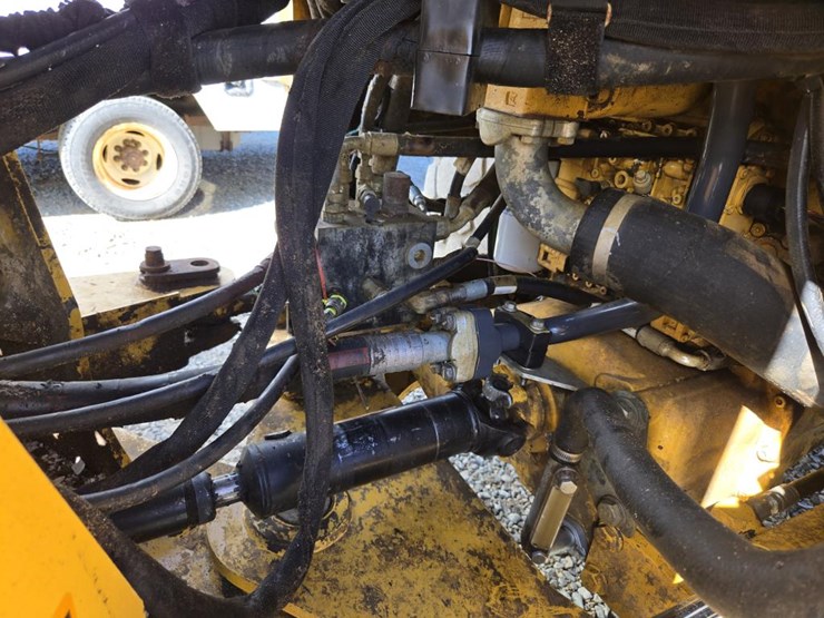 deere-624k-image-30