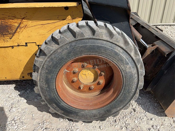 new-holland-lx665-turbo-image-13