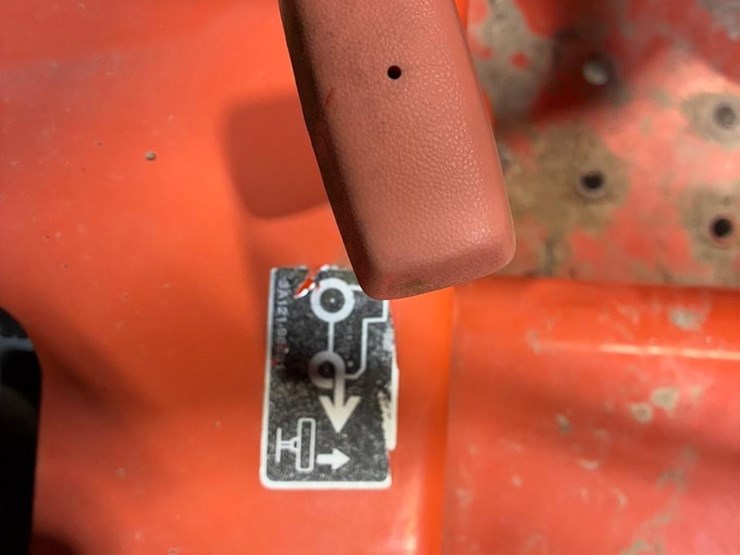 kubota-la463-image-32