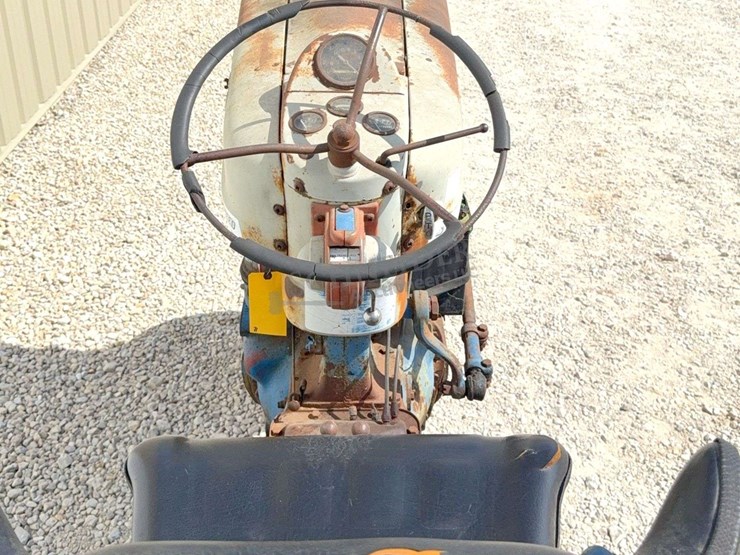 ford-4000-image-22