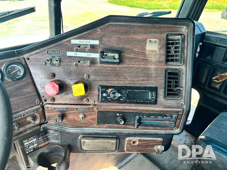 1998-cummins-m11-image-86