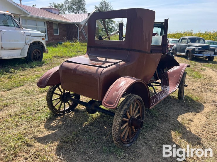 1924-ford-model-t-image-5