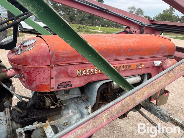 1963-massey-ferguson-65-image-19