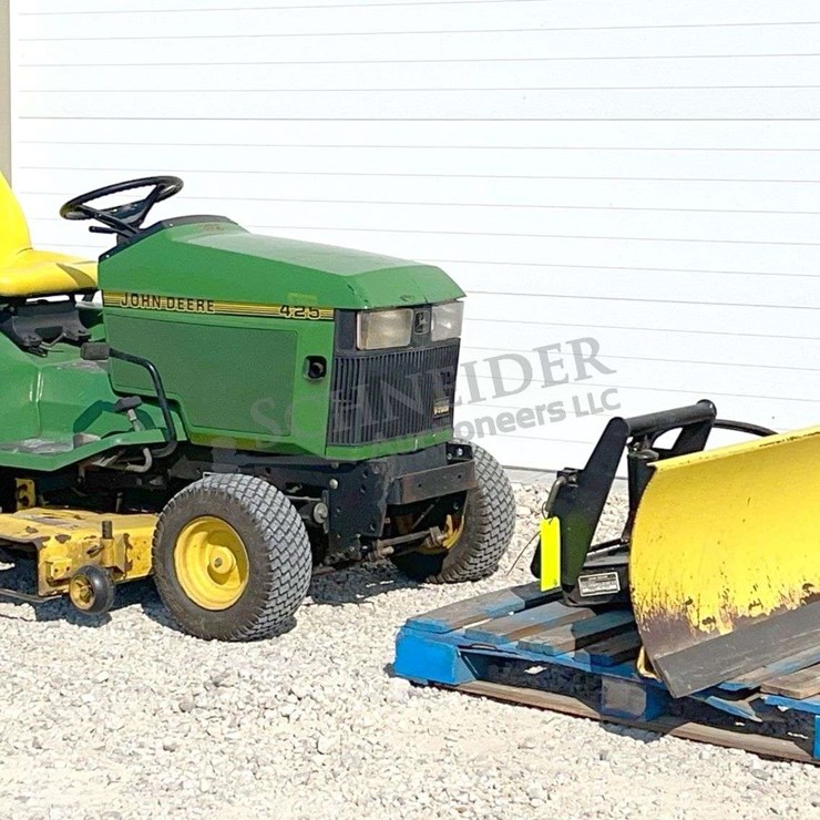 JOHN DEERE 425