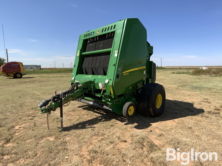 2018-john-deere-560m-image-1