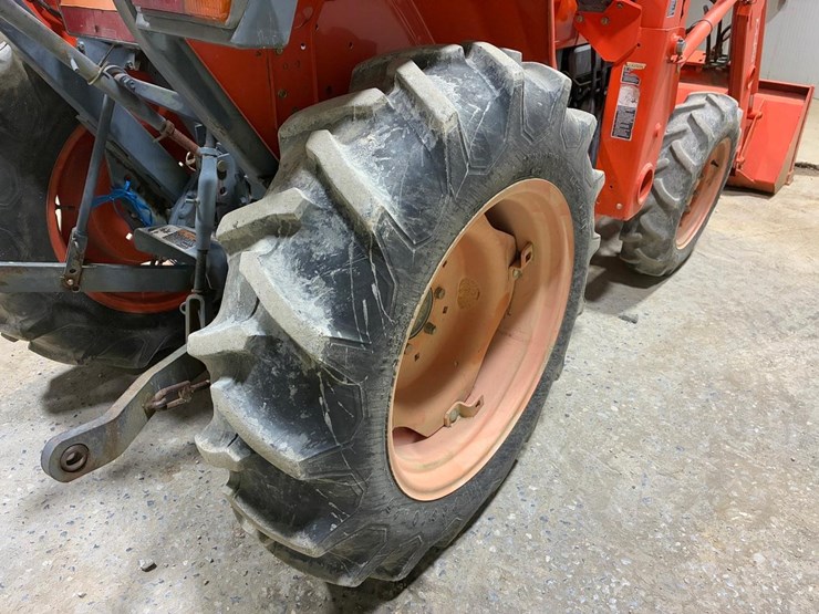 kubota-la463-image-16