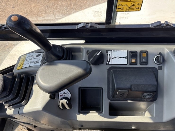 2022-bobcat-e35i-image-30