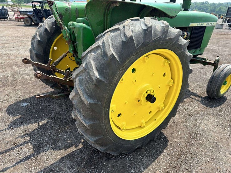 john-deere-2510-image-8