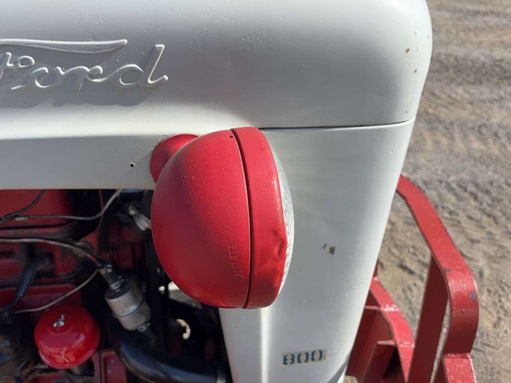 1950-ford-860-image-21