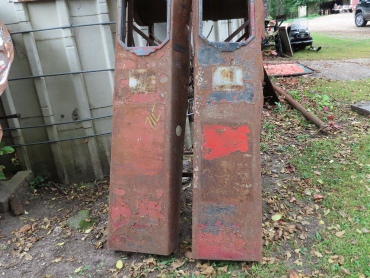 ?-wayne-clock-face-gas-pump-panels-image-1