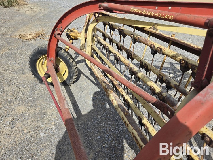 new-holland-256-image-17