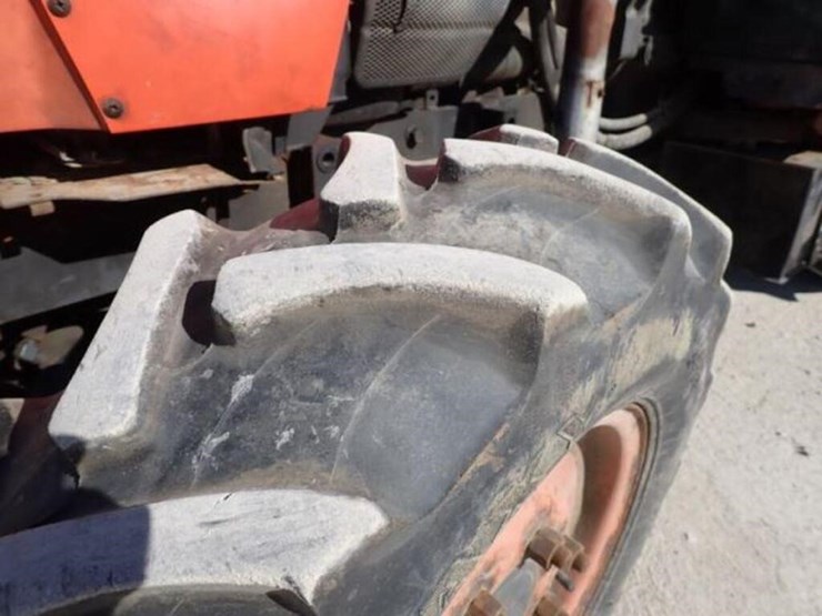 2016-kubota-m7040d-image-67